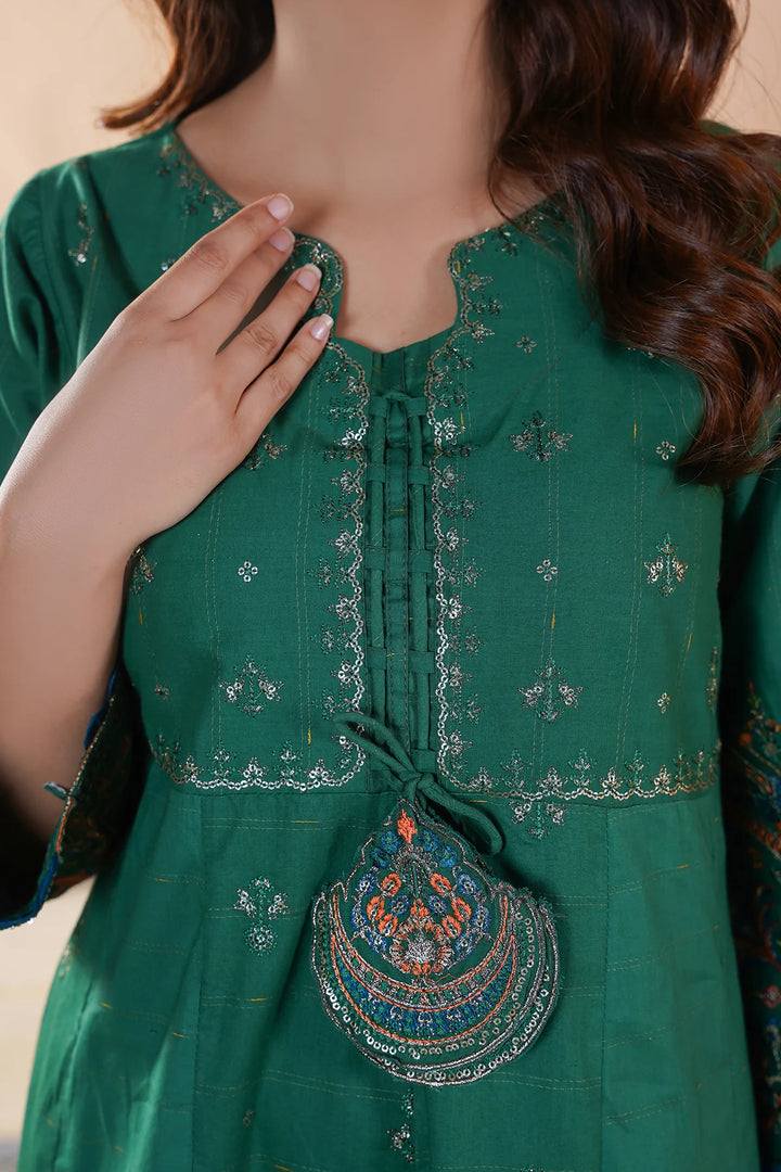 Affordable winter cotton suits Pakistan
Sehar Bano winter cotton suits collection
