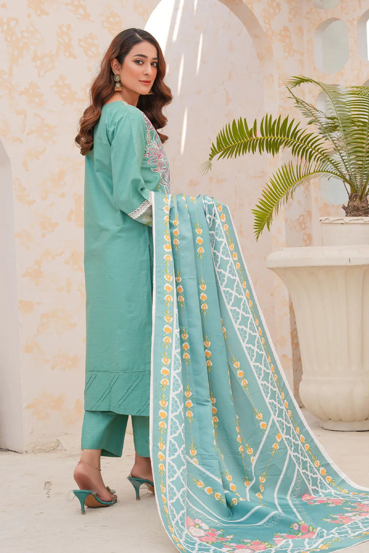 Winter-friendly ready-to-wear cotton shalwar kameez by Sehar Bano
